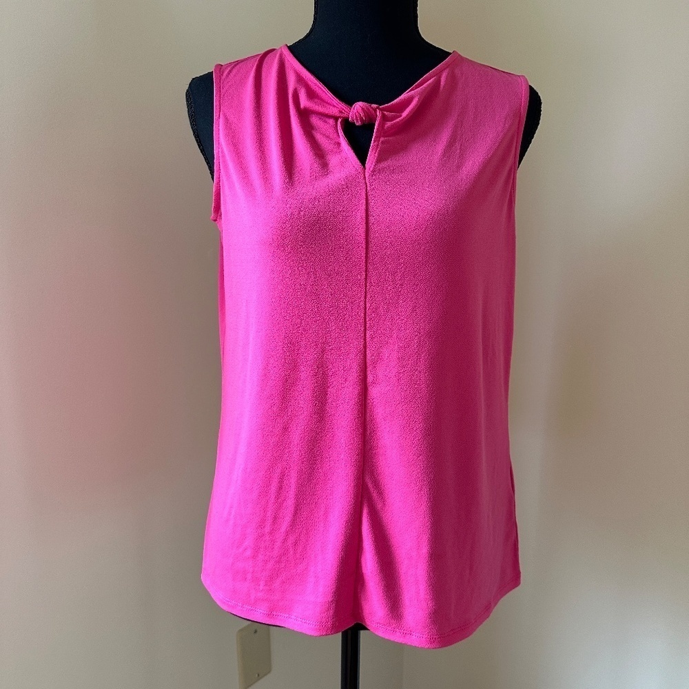 *CHARLIE PAGE* Pink Keyhole Sleeveless Top Size Small